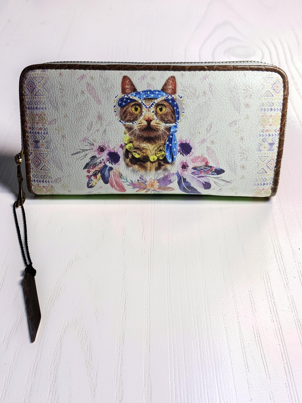 NWOT Bretano Cat Print Zip-Around Wallet in Cream and Brown